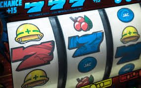 Tampilan game slot online miototo slot di layar smartphone